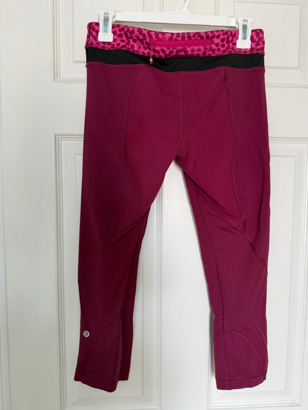 Lululemon Run Inspire Crop Size 6 Berry